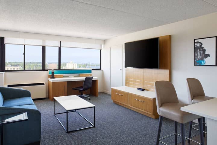 Room 17 of 53